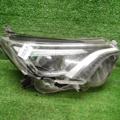 Битая Фара правая Toyota RAV4 4 CA40 (2015-2019) LED