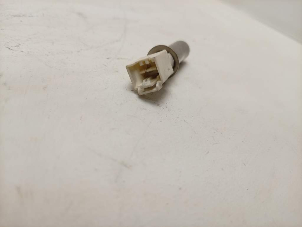 IWUE 4105 CIS кт28 Датчик температуры к стиральной машине Indesit Ariston 162001739.01 б/у