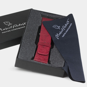 Ремешок для Apple Watch 44/45/46 mm из кожи страуса, цвета фуксии