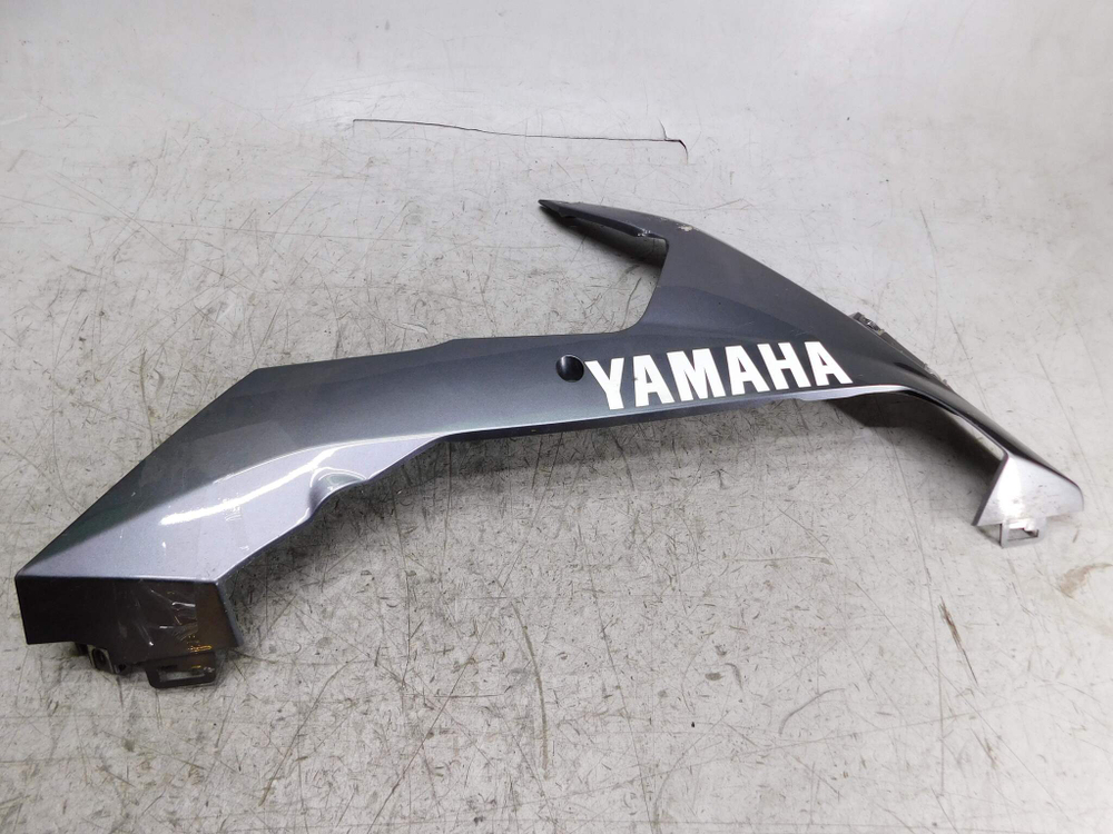 пластик нижний правый Yamaha YZF-R1 2007