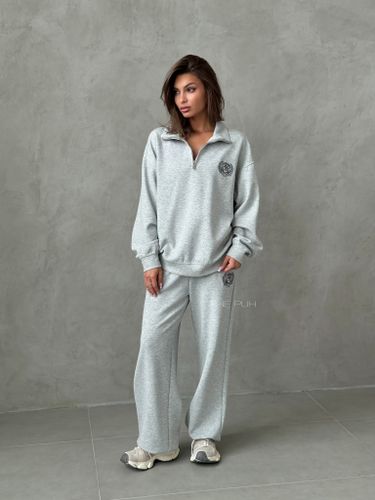 Серый меланжевый спортивный костюм с вышивкой-лого