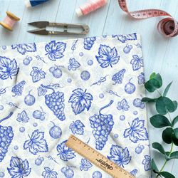 Ткань таффета нарисованная синей пастой смородина