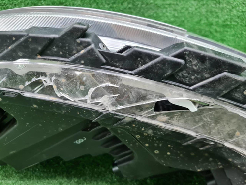 Битая Фара правая Kia Carnival 4 (2020-2023) LED