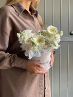 Цветочная композиция в бело-кремовой гамме