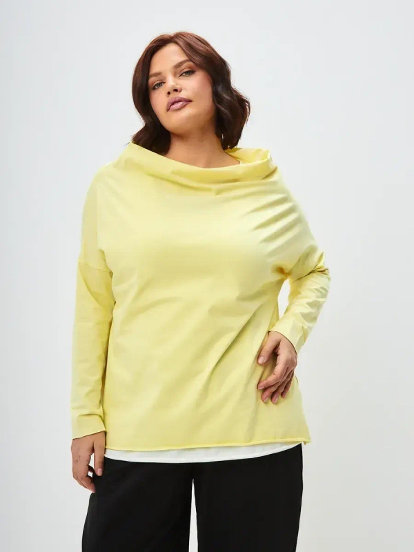 Лонгслив оверсайз с вырезом лодочка сливочно-масляный