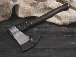 Топор "Время быть сильным", рукоять комель берёзы (морилка)