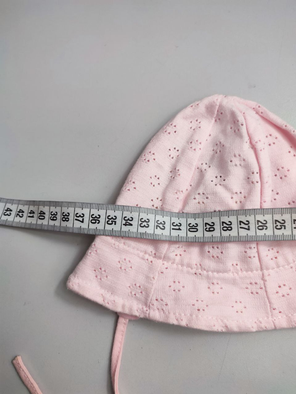 Шапка BeBe Mar нежная на 6-9 месяцев, новая