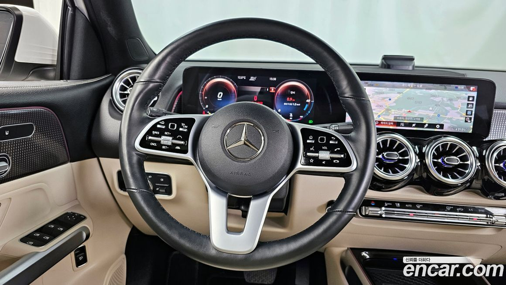 Mercedes-Benz GLB-Class X247 GLB220 (11.2021)