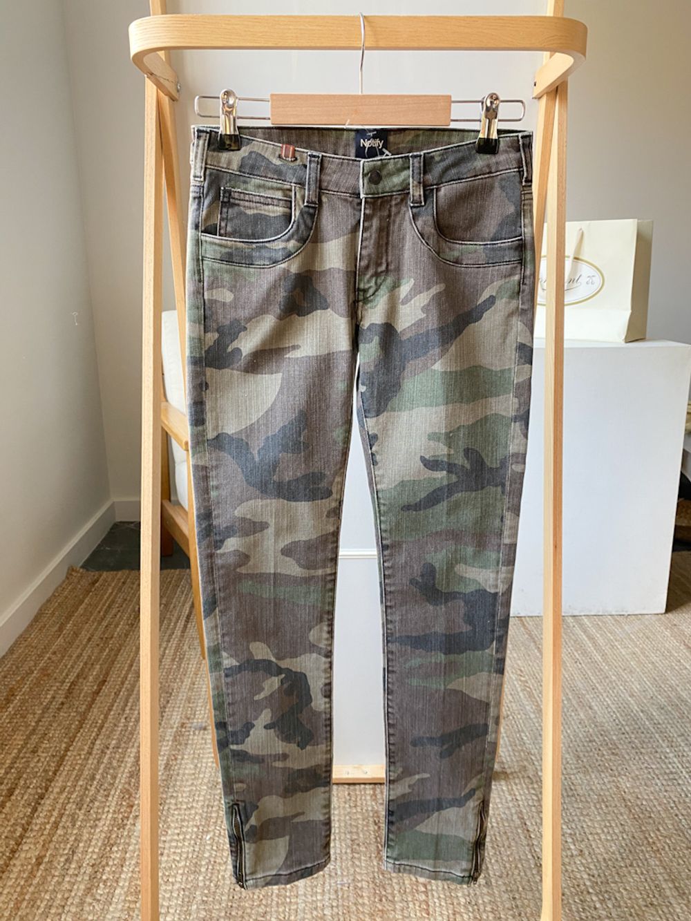 Новые джинсы Notify, 140