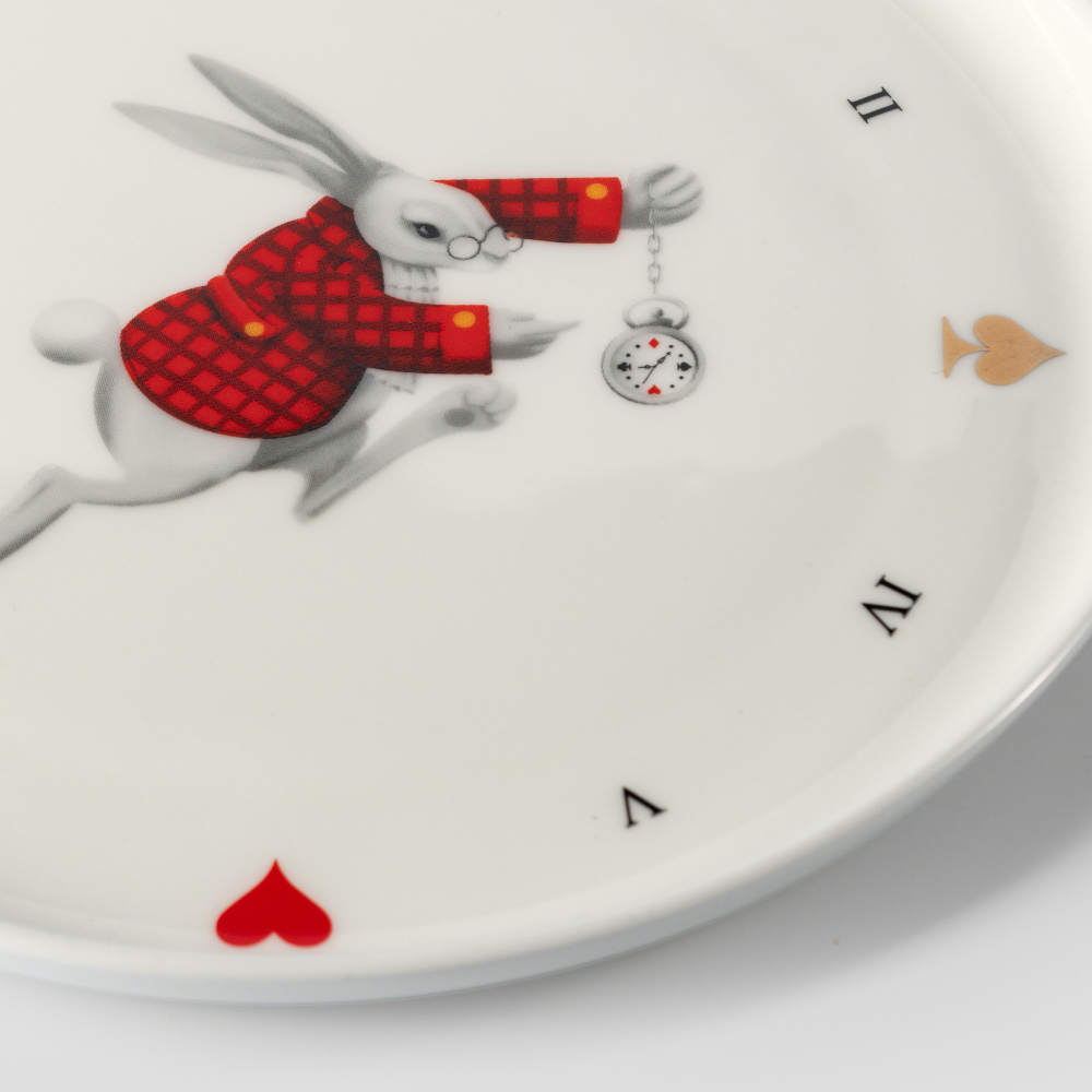 Блюдо десертное Farforite «Бегущий кролик / В стране чудес» 20 см без подарочной упаковки