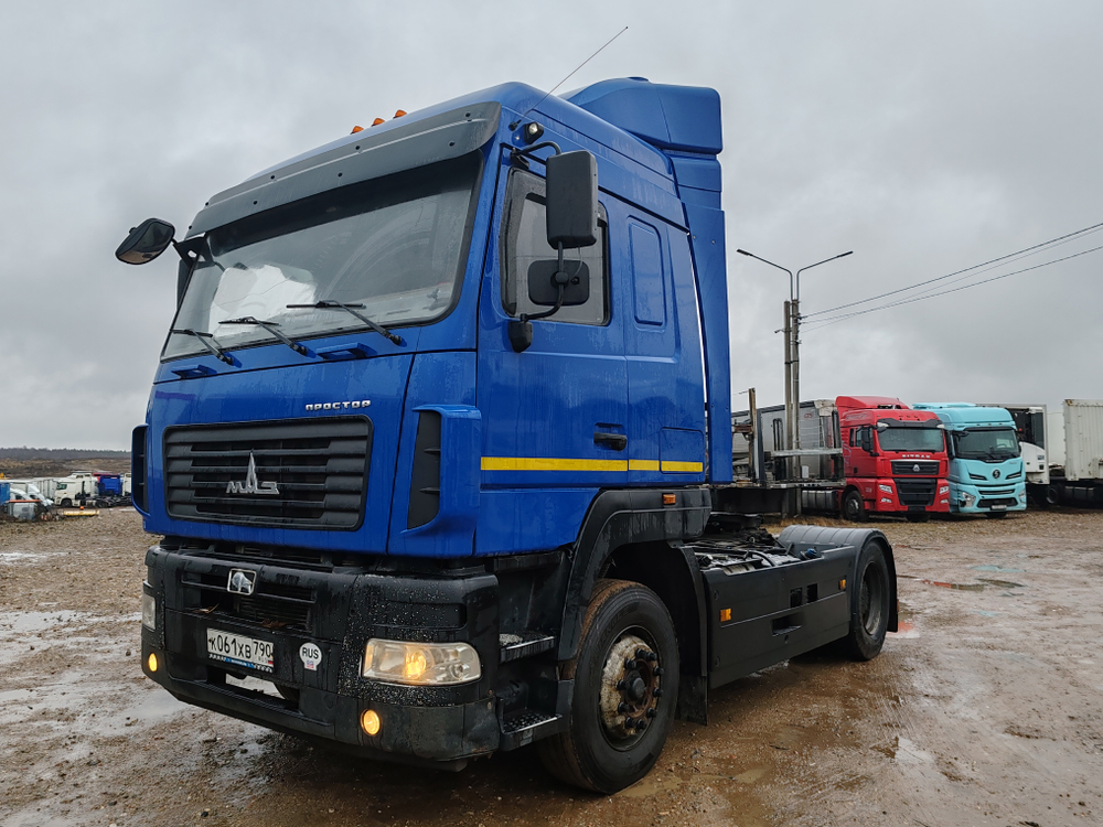 МАЗ 5440 4x2 Седельный тягач 544028-570-031 (Дизельный, 11,6 л, 423 л.с., МТ)