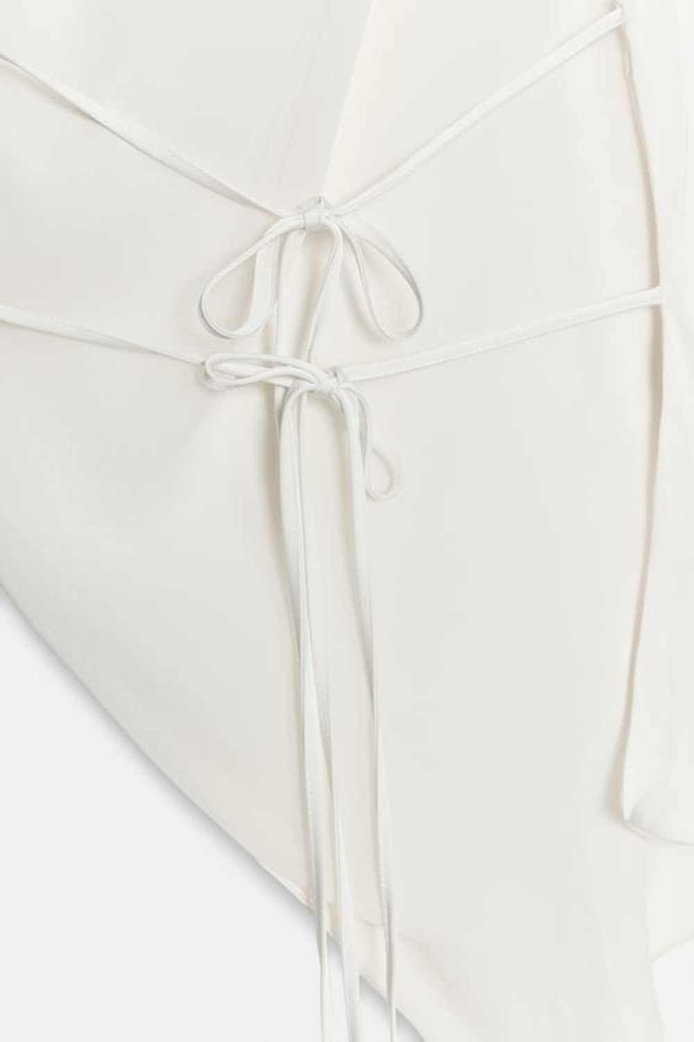 ZARA АТЛАСНЫЙ ТОП ХАЛТЕР АСИММЕТРИЧНЫЙ, ЖЕЛТОВАТО-БЕЛЫЙ