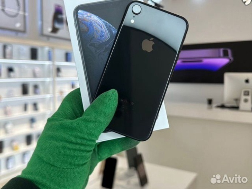 iPhone XR, 64 ГБ б/у