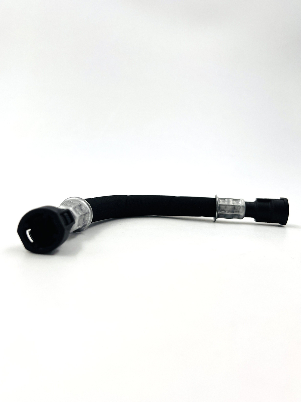 Шланг высокого давления ВАЗ 2123 Нива Шевроле к топливному фильтру