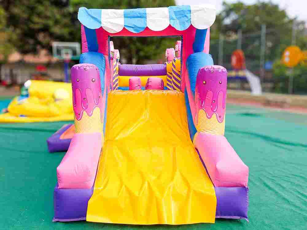 Коммерческий надувной батут «Сладкое царство» 5,2*2,7*2,05 м