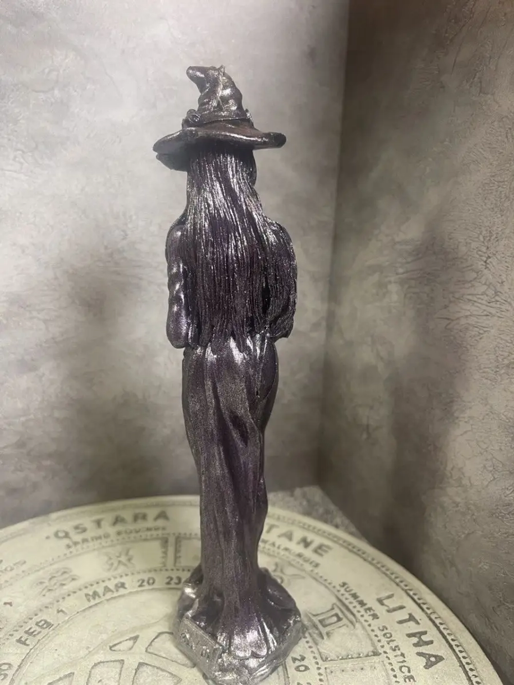 Свеча "Ведьмочка" программная