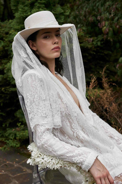 Жакет из кружева