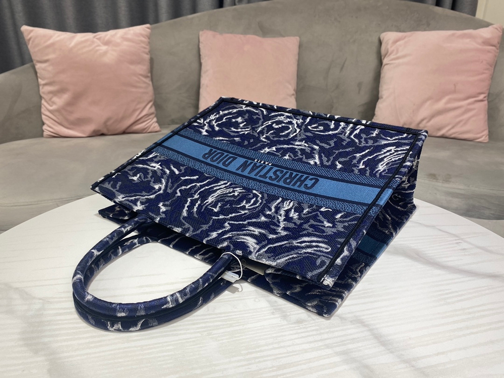 Christian Dior Book Tote 42 cm