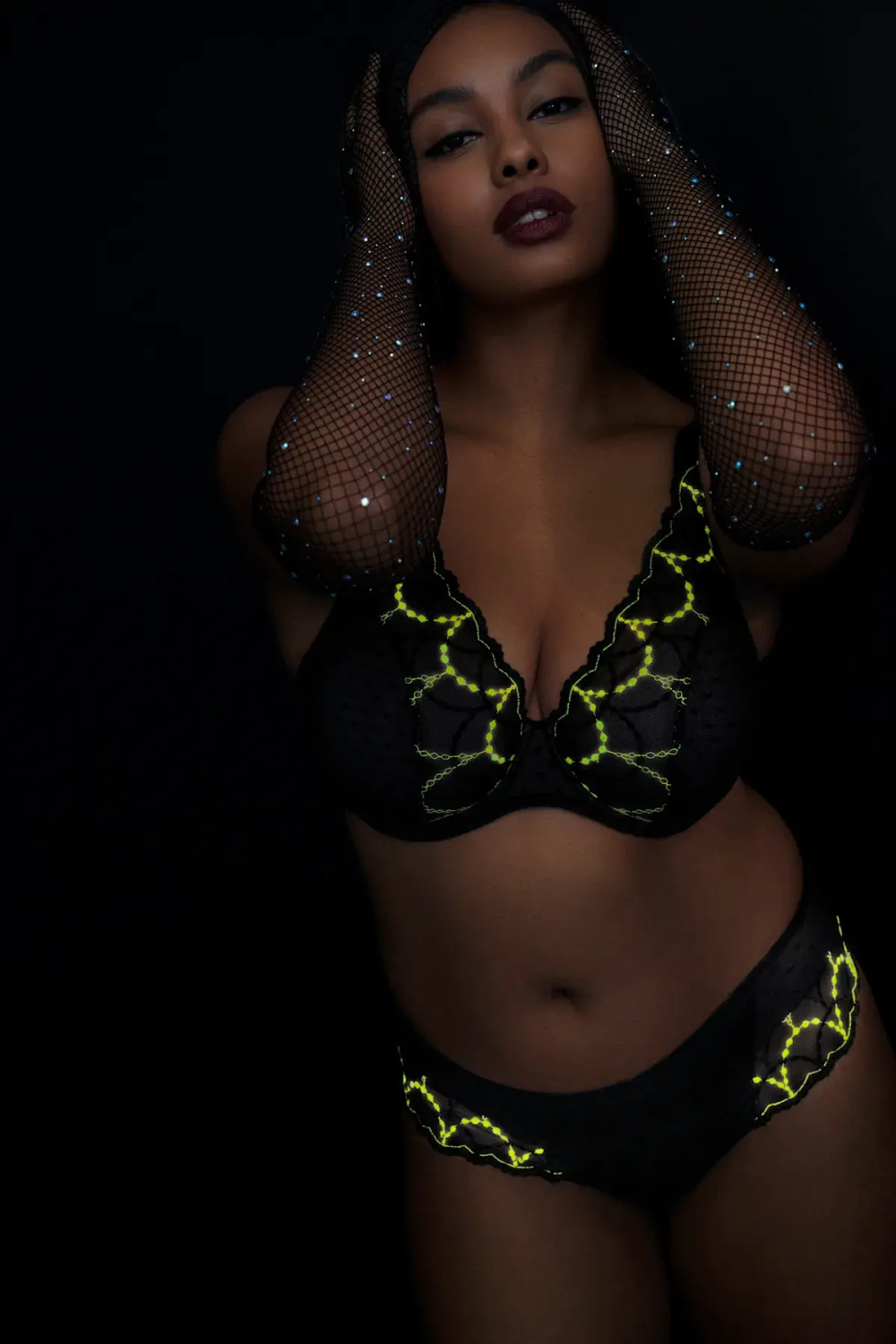 PRIMADONNA Twist Tepito Бюстгальтер с глубоким треугольным вырезом, черный