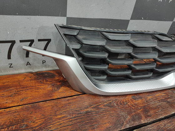 Решетка радиатора Kia Seltos 19-нв Б/У Оригинал 86351Q5000