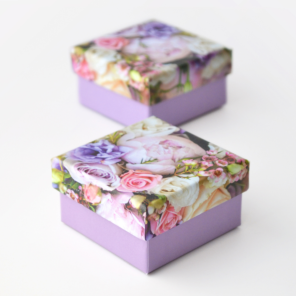 Футляр картонный «Романтика.Пионы №18» 60x60x34 мм.