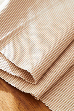 ZARA HOME РЕБРИСТАЯ НАСТОЛЬНАЯ ДОРОЖКА, БЕЖЕВЫЙ