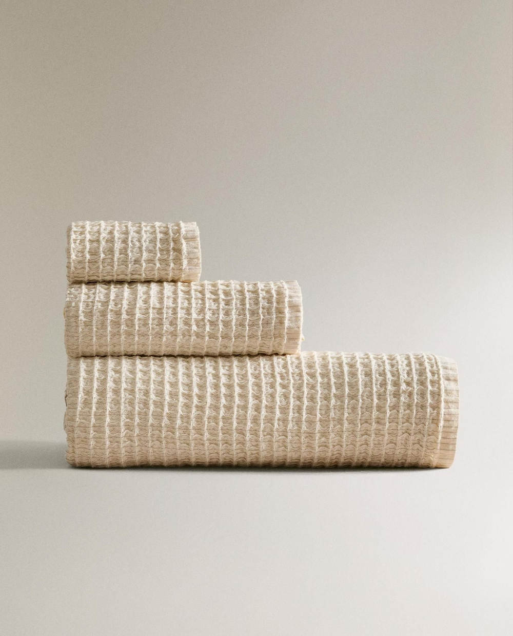 Zara Home - Полосатое вафельное банное полотенце, бежевый, 30х50 см