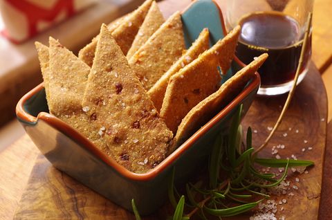 Луковые крекеры, цельнозерновые