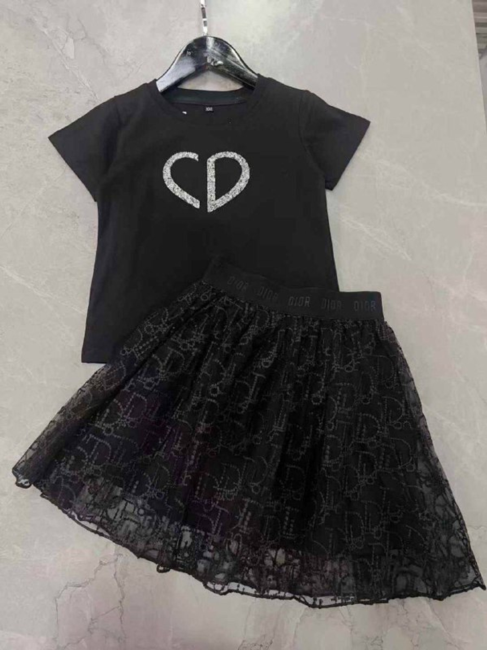 Юбка и футболка Christian Dior