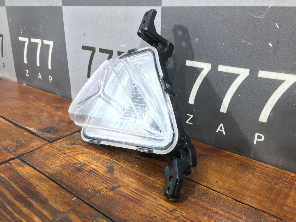 ПТФ передняя левая Kia Rio 4 (FB) 20-нв Б/У Оригинал 92207H0500