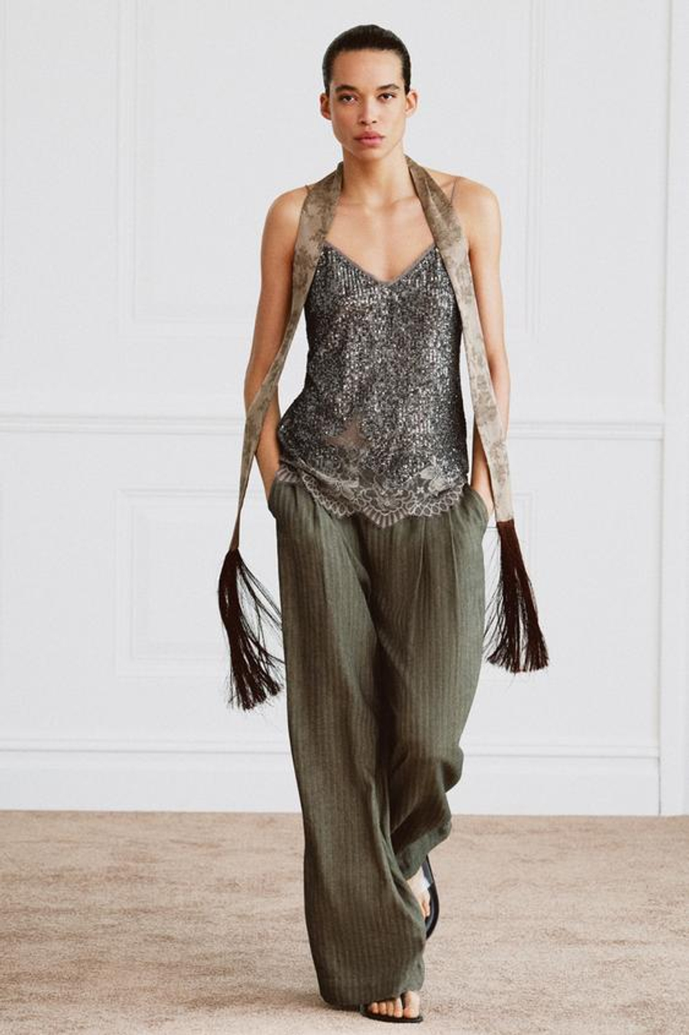 ZARA ТОП НА БРЕТЕЛЯХ С ПАЙЕТКАМИ — ZW COLLECTION, ТЕМНОЕ СЕРЕБРО