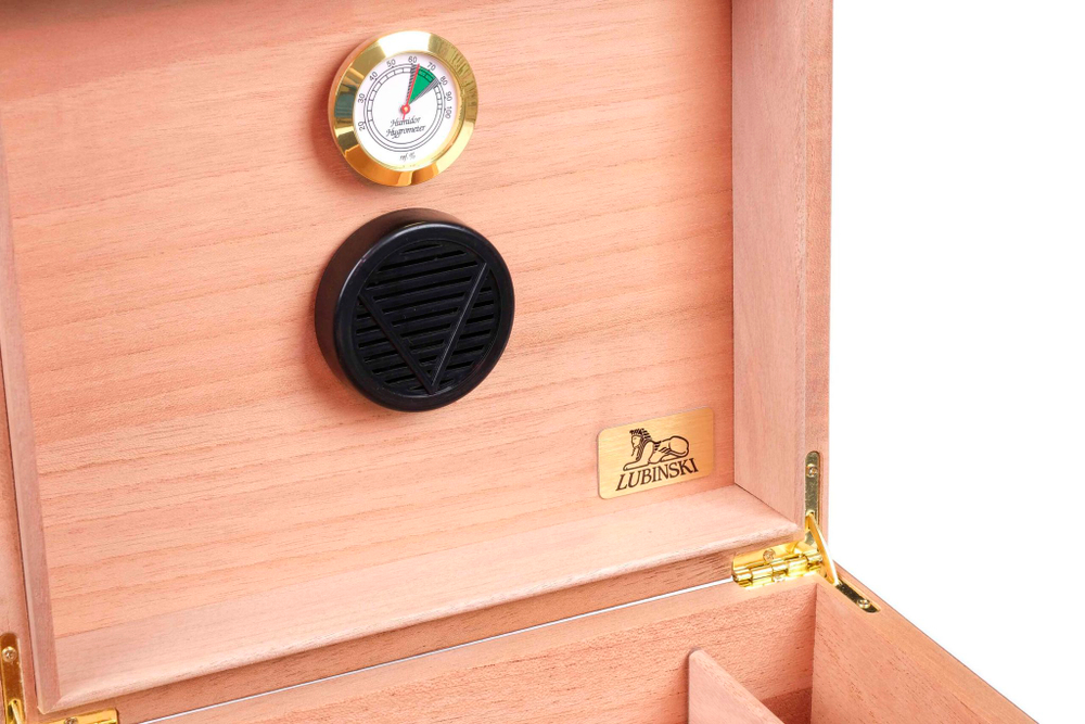 Хьюмидор Lubinski на 40 сигар, Орех Q200W