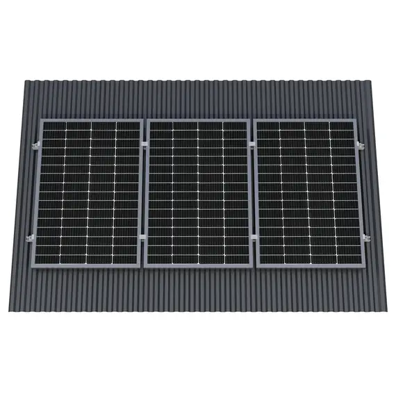 Крепёж трёх солнечных батарей 100-200 Вт на наклонную крышу. 70 мм