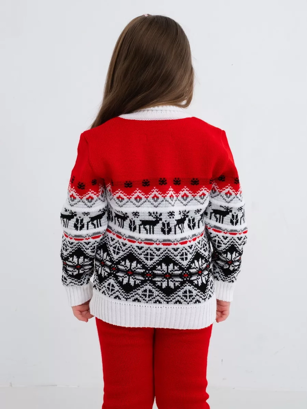 Свитер вязаный с горлом