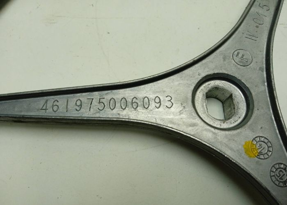 ITWA51051G кт131 Шкив барабана для стиральной машины с вертикальной загрузкой Indesit 461975006093 б/у