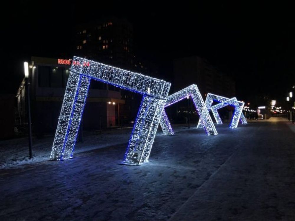 Светодиодная конструкция "Скошенная арка"