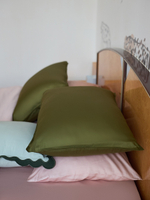 Набор наволочек из премиального сатина оливкового цвета из коллекции essential, 50х70 см