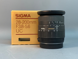 Sigma AF 28-200mm f/3.8-5.6 UC Aspherical б Canon EF