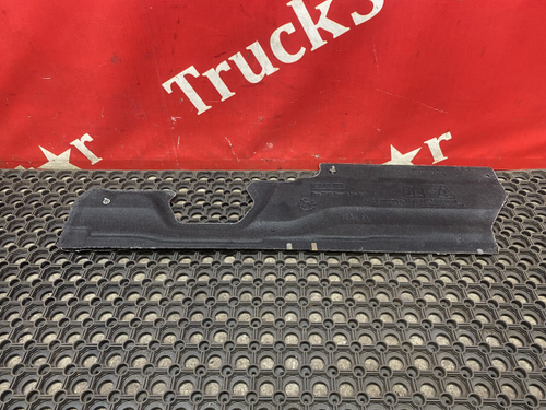 Шумоизоляция двигателя правая 2018г