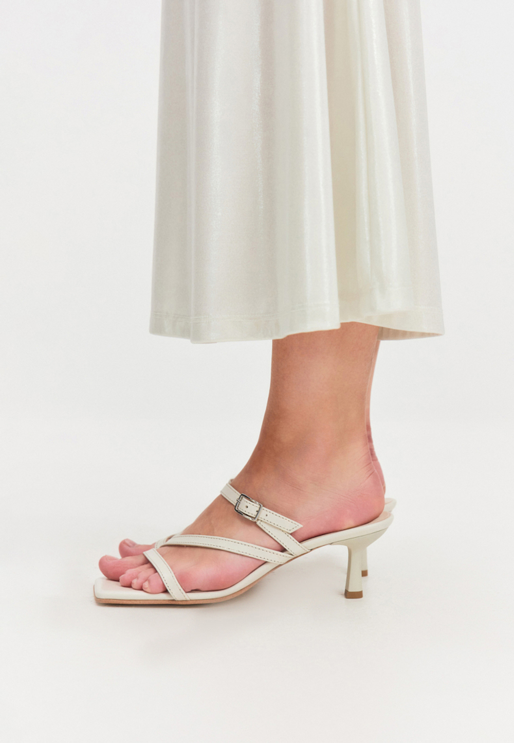 Босоножки // Nata // Milky