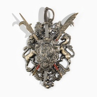 Декоративное панно Геральдика "Лев на щите и две шпаги"