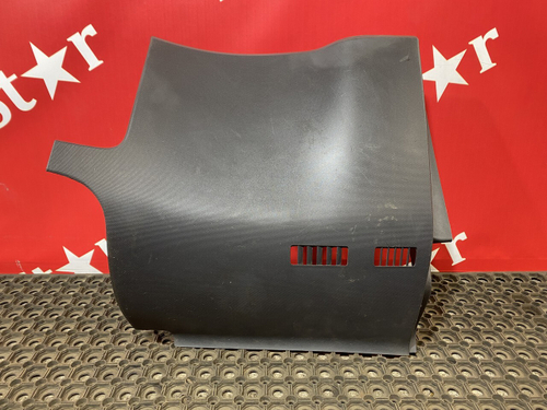 Крышка корпуса нижней панели 2016г