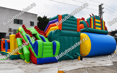 Надувной батут "Царство драконов" 14*12*7 м