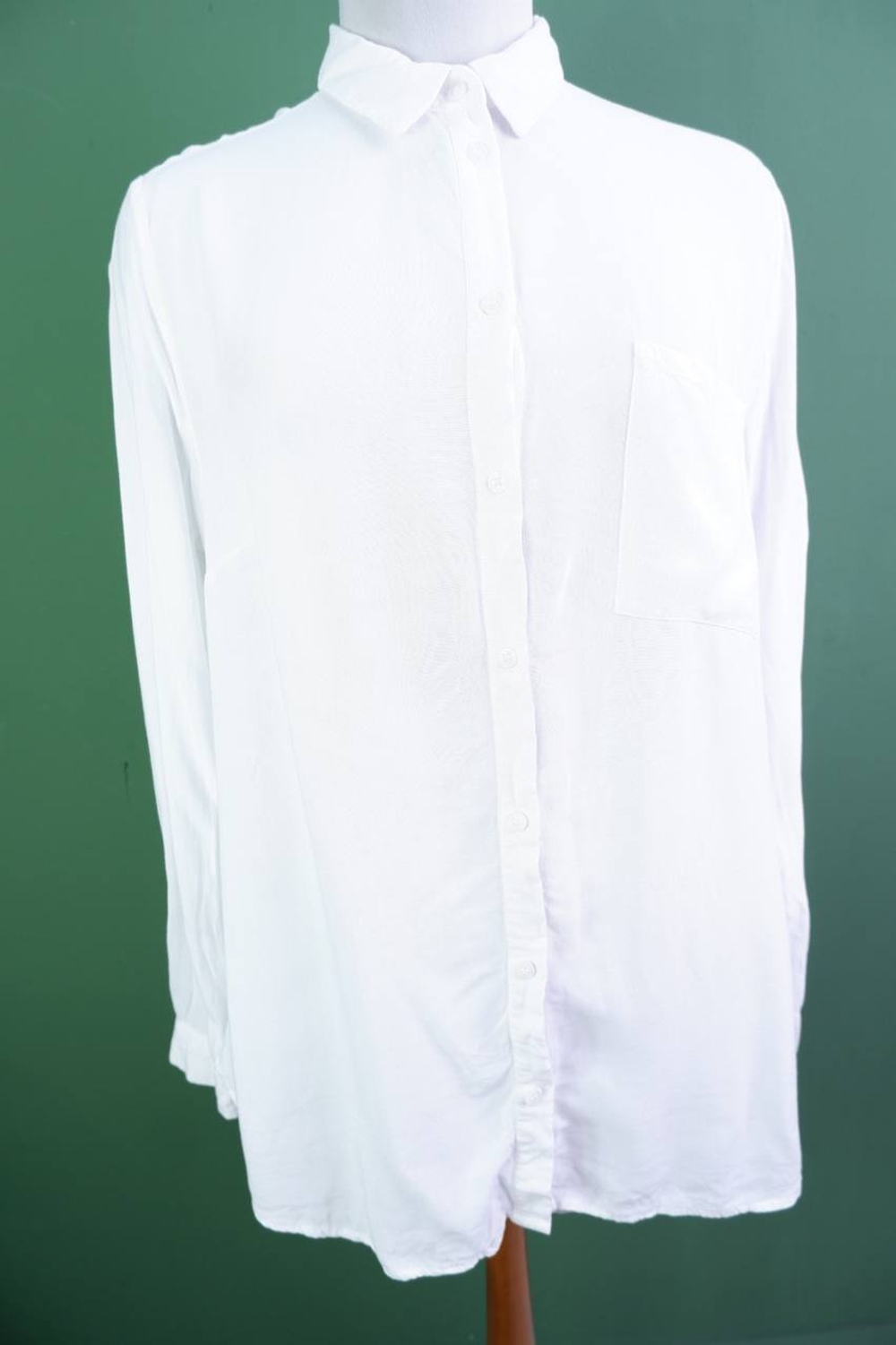 Блузка H&M легкая, маркировка 42 eur, на 48/50 размер