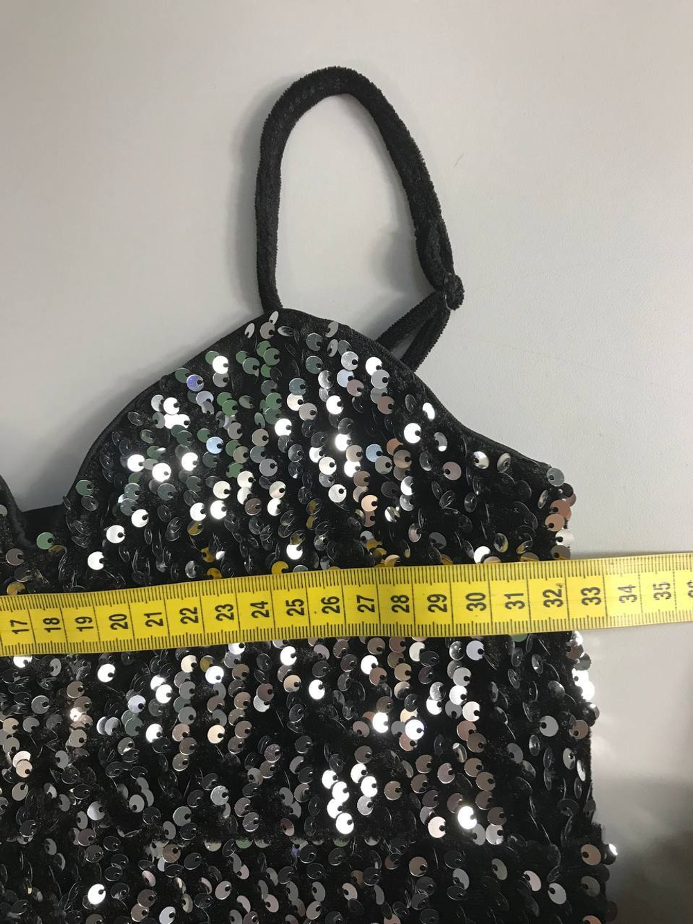 Платье Modis усыпанное пайетками, визуально 40 размер