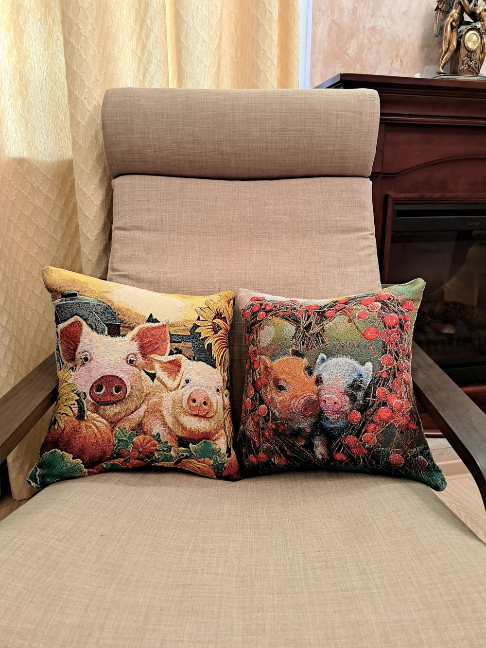 Декоративный гобеленовый чехол для интерьерной подушки На хуторе 38*38