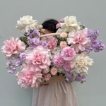 Объемная корзина с французскими розами «Французская сказка»