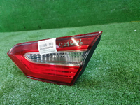 Фонарь правый внут Toyota Camry xv70 17-нв галоген