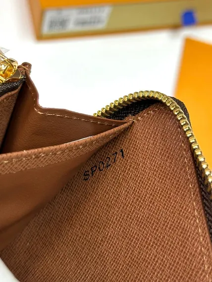 Кошелек Louis Vuitton Zippy Monogram Macassar