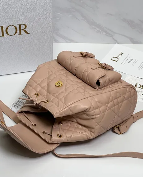 Рюкзак Dior Caro розовый, модель среднего формата